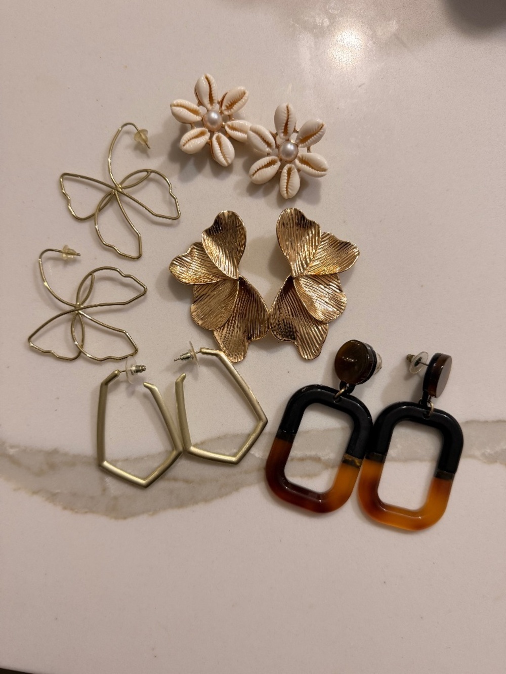 Lot of earrings; 5 pairs;